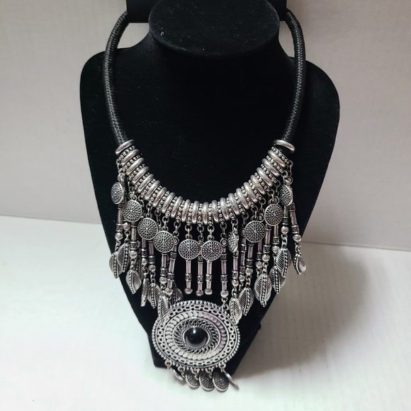 Forever 21 Boho necklace AZTEC DANCE necklace chocker gypsy style jewelery - Picture 1 of 6